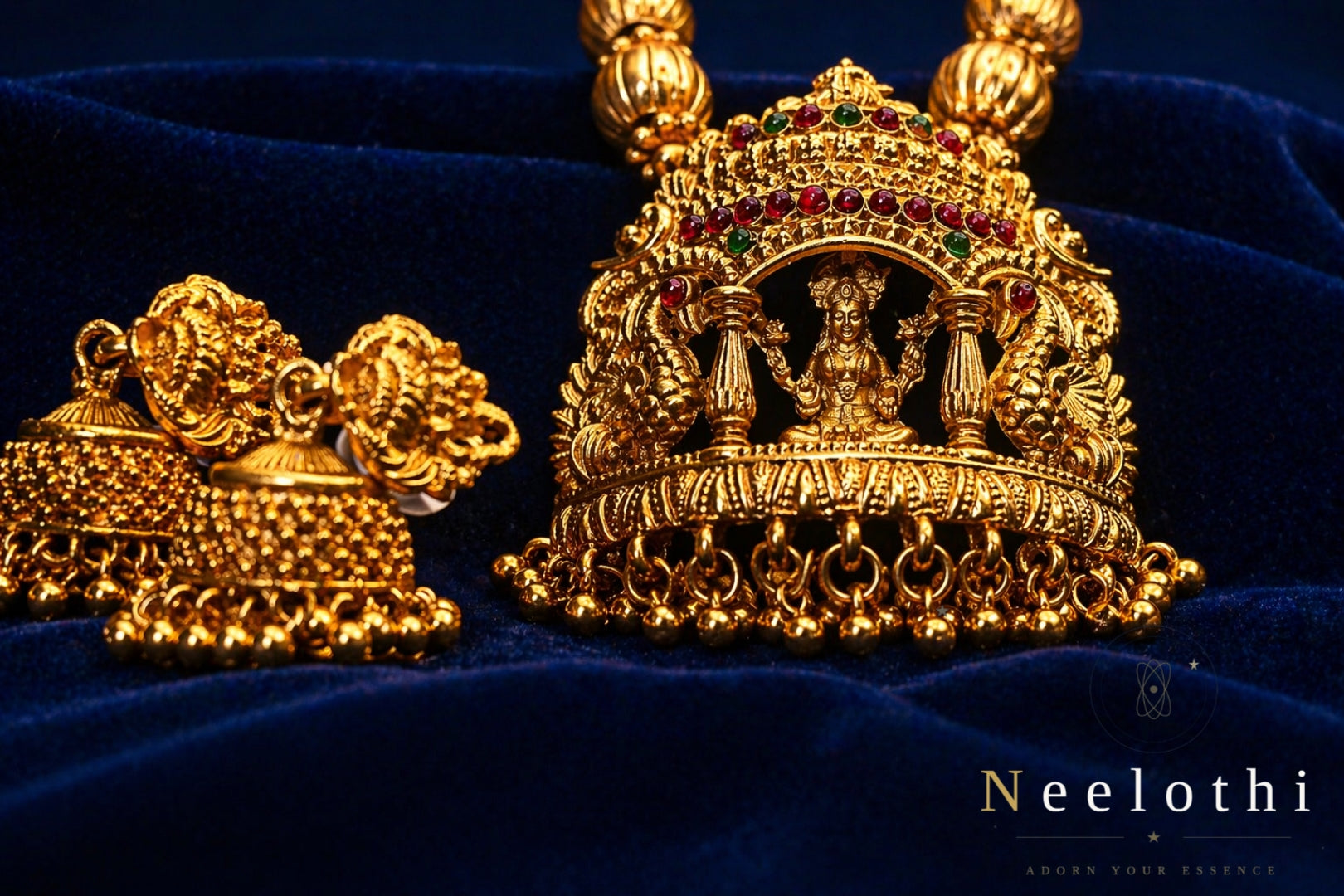 Devangana Pendant Necklace set