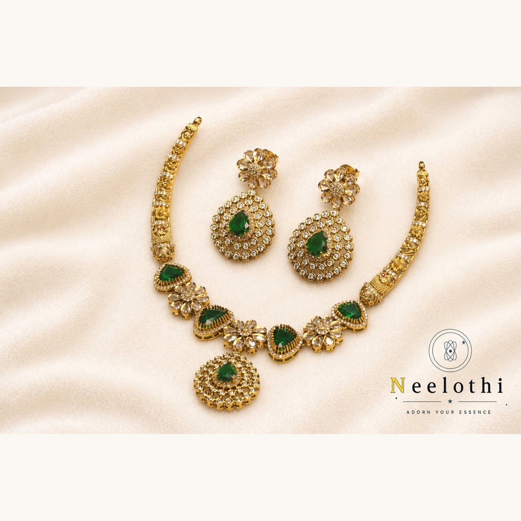Emera Victorian Necklace Set